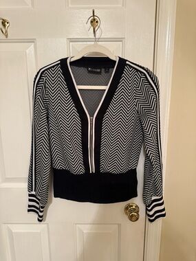 New York & Company Black and White Chevron Zip-Front Women's Sweater